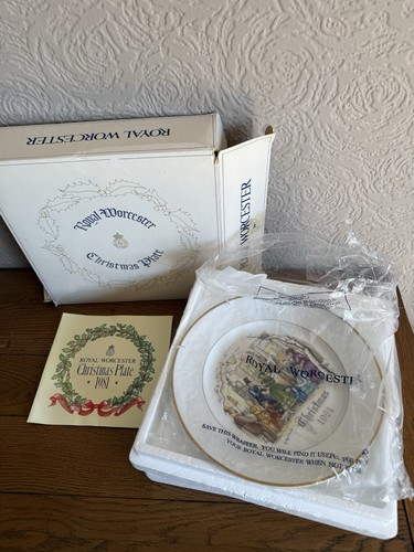 Royal worcester 1981 - royal, christmas