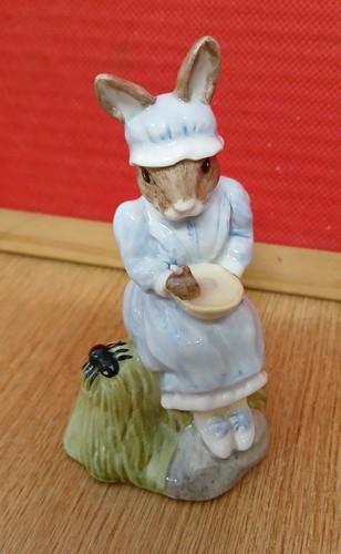 Royal doulton little miss - doulton,