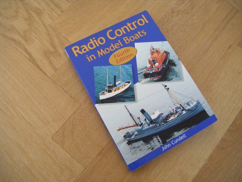 Radio control model boats - control,