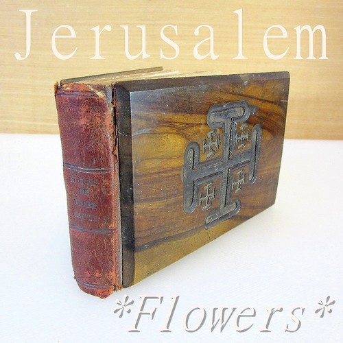 Antiquarian olive wood old - olive,