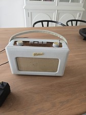 Roberts Revival R250 FM Radio