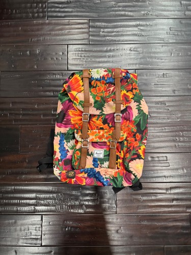 Herschel supply company little - supply,