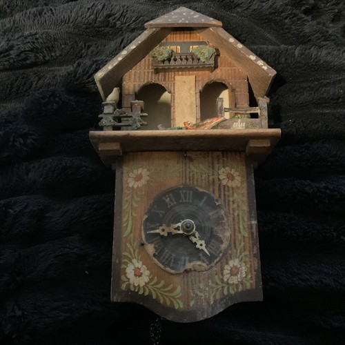 Small vintage cuckoo clock - small,