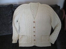 HAND KNIT TRADITIONAL ARAN WOOL CARDIGAN M/L