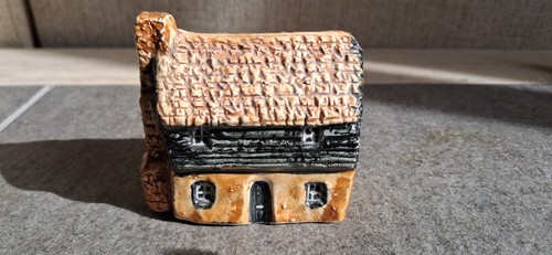 Sulleys ceramics half timber - sulleys,