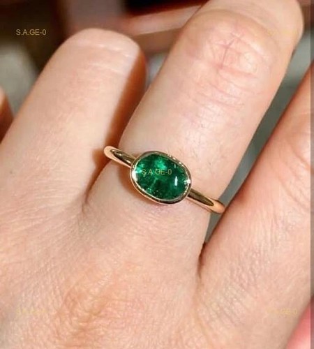 Oval green natural - oval,