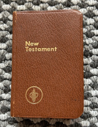 Vintage gideons new testament - new,