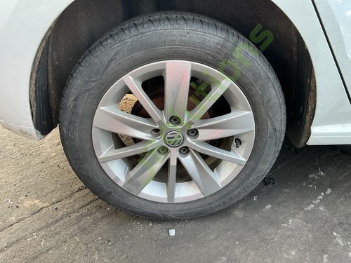 Volkswagen polo mk5 fl - se,