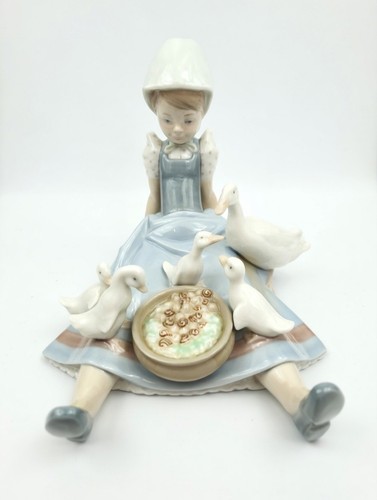 Lladro hungry brood - ‘79,