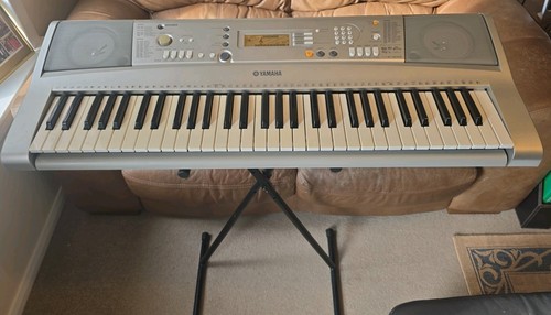 Yamaha portatone psr e303 - portatone, psr-e303