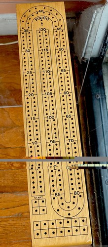Vintage wooden cribbage board - vintage,