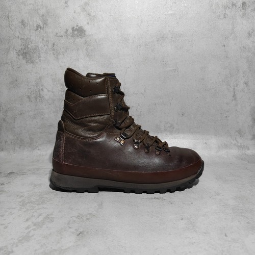 Altberg defender combat - altberg,