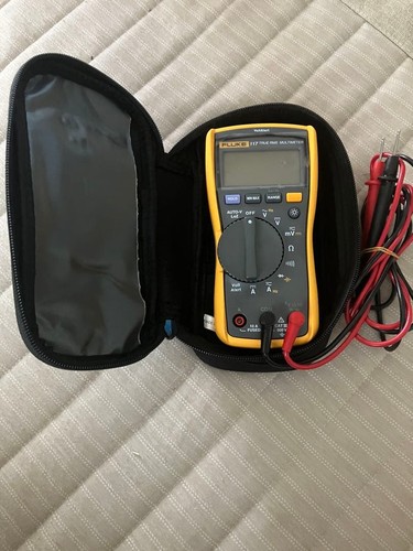 Fluke 117 true - rms, multimeter