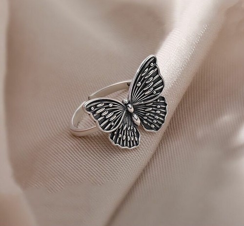 Women girls vintage butterfly - vintage,
