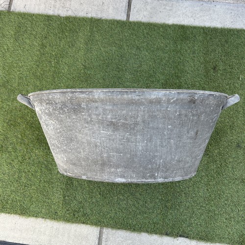 Large vintage galvanised wash - large,