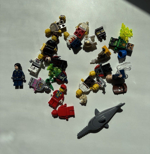 Lego bulk lot mixed - lego,