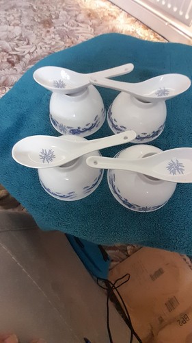 Vintage chinese rice bowl with - rice,