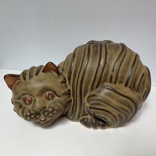 Tremar pottery cat money - pottery,