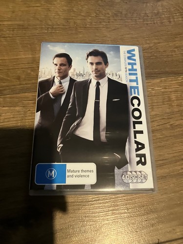 White collar season discs - 5, 4