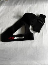 EVS Shoulder Brace Small