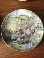 Wind in the Willows wedgewood plates x 6