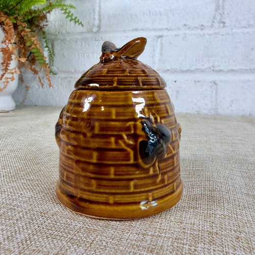 Vintage honey pot bee hive - honey,