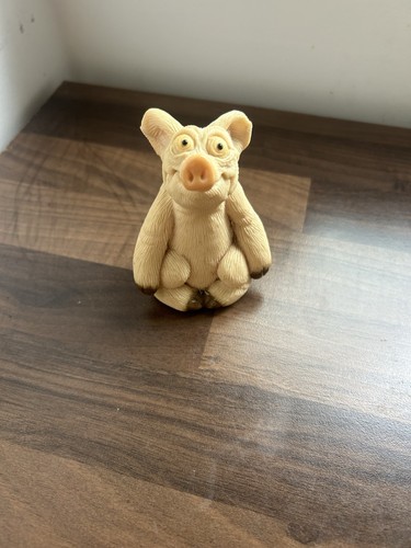 Piggin pig figure - piggin’,