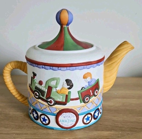 Novelty teapot - novelty, circus