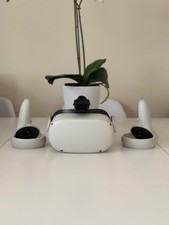 Oculus Quest 2 VR Headset