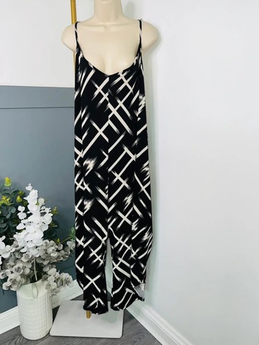 Made italy black white - made,
