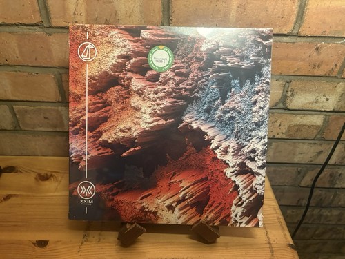 Gogo penguin between - penguin, ‎–