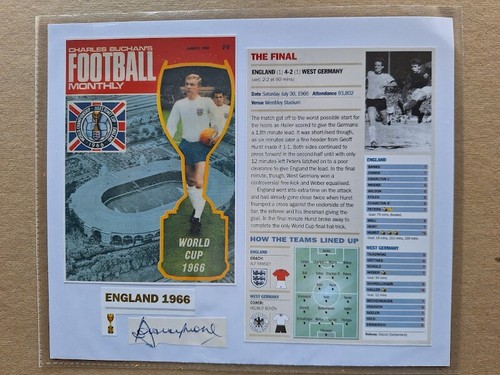 Bobby moore hand signed - moore, hand-signed