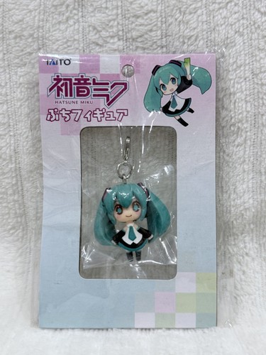 Hatsune miku mini figure - hatsune,