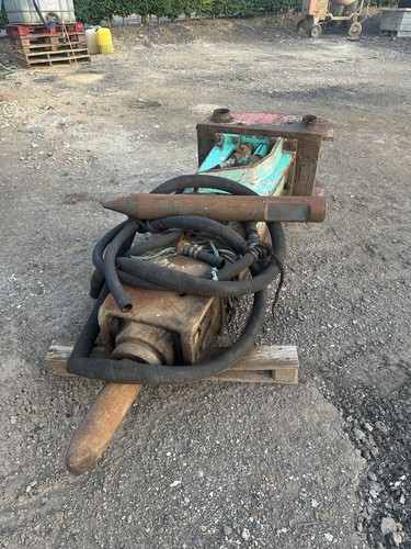 Excavator hydraulic breaker - hydraulic,
