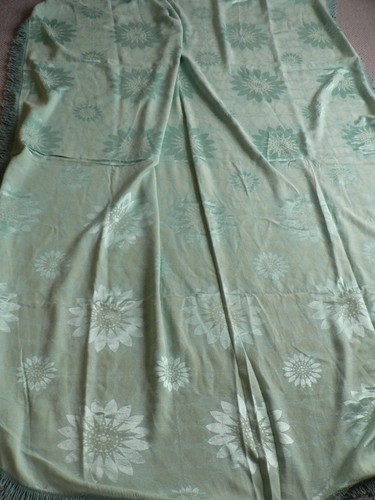 Vintage throw bedspread green - throw,