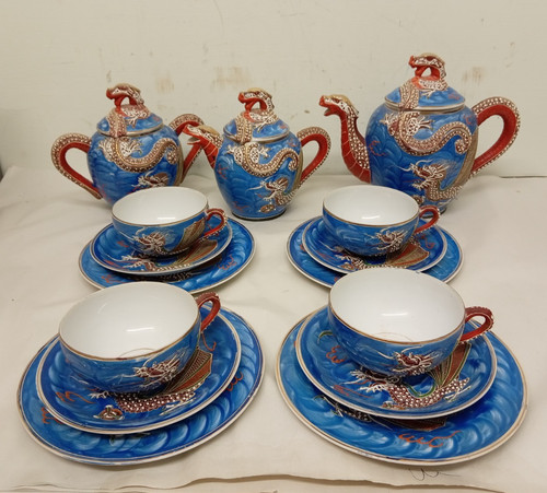 Vintage blue dragon - blue,