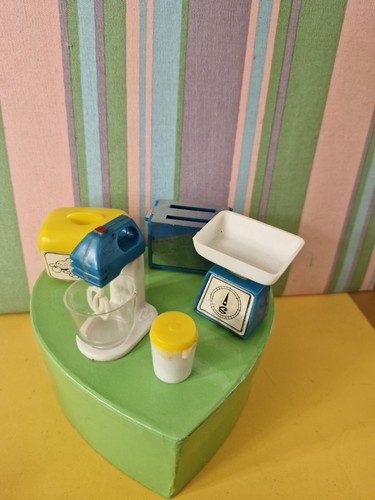 Vintage sindy doll cook in - vintage,