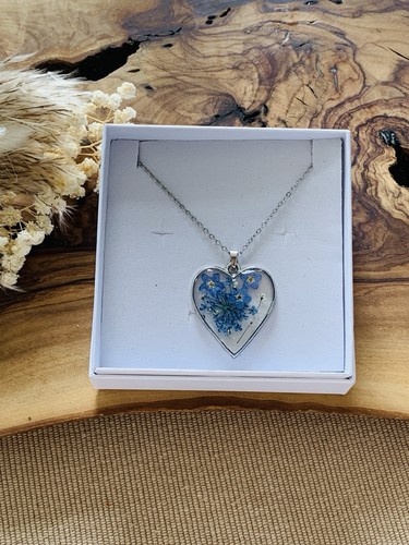 Resin necklace with - necklace,