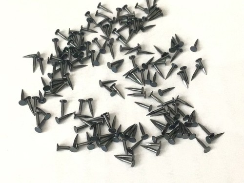 100 blue tacks 6mm escutcheon