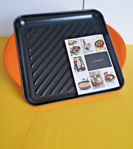 Creuset essentials cast - le,
