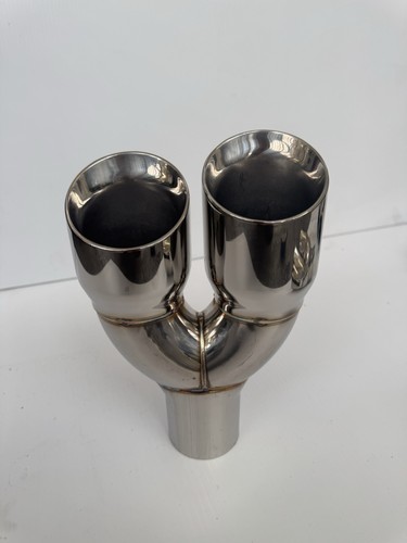 Twin exhaust tips - twin,