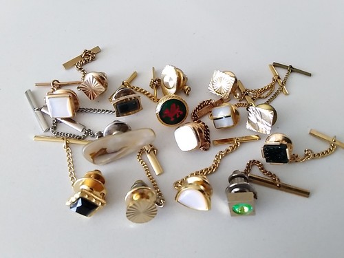 Tie pins - 15, tacks