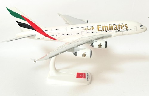 Airbus a380 emirates - airbus, airline