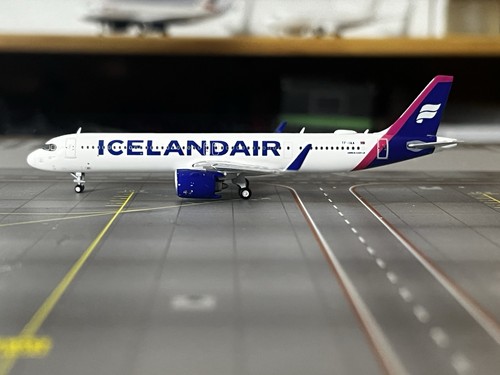 Gemini jets icelandair - jets,