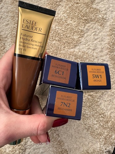 Estee lauder moisturizing - lauder,