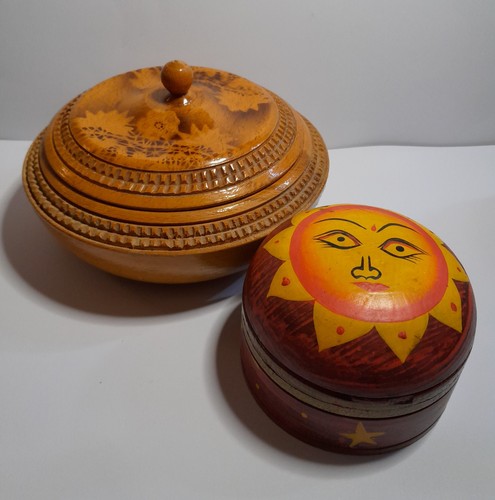 Vintage wood lidded boxes - vintage,