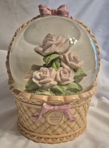 Vintage snow globe with gold - snow,