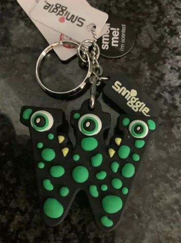Smiggle key ring - w,