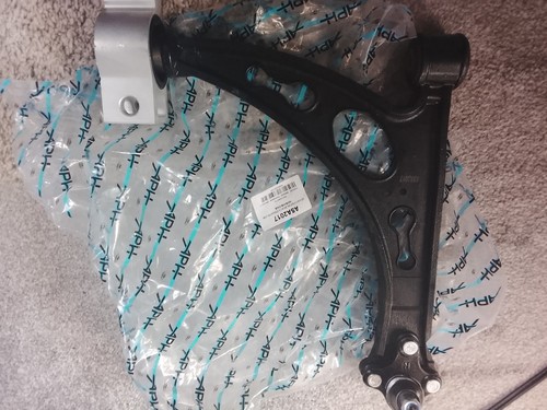 New front lower wishbone - front,