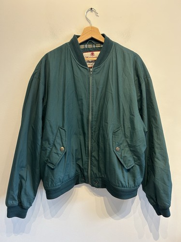 Vintage 90s universal - vintage,